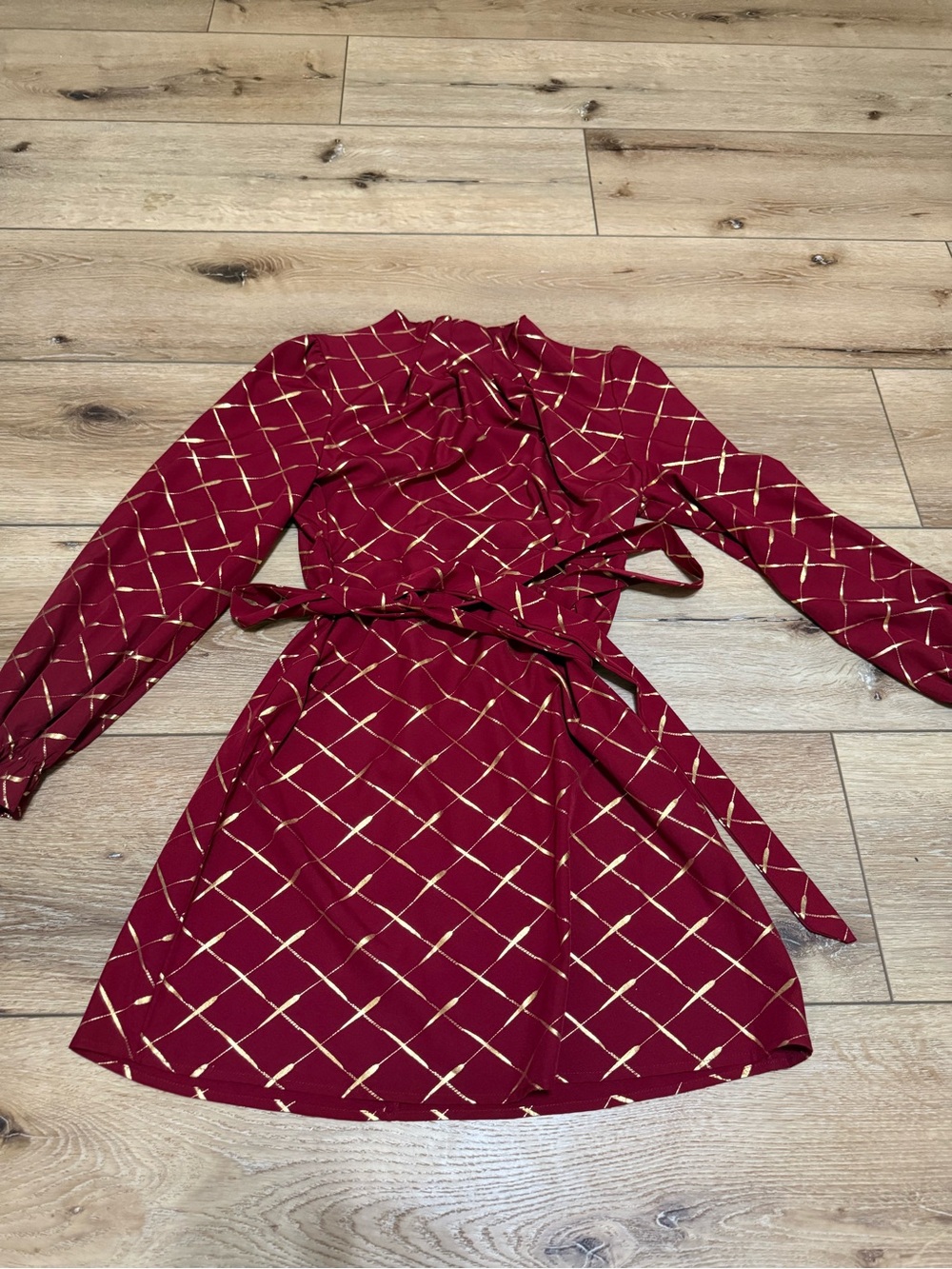 Women's Burgundy Gold Pattern Long-Sleeve Dress